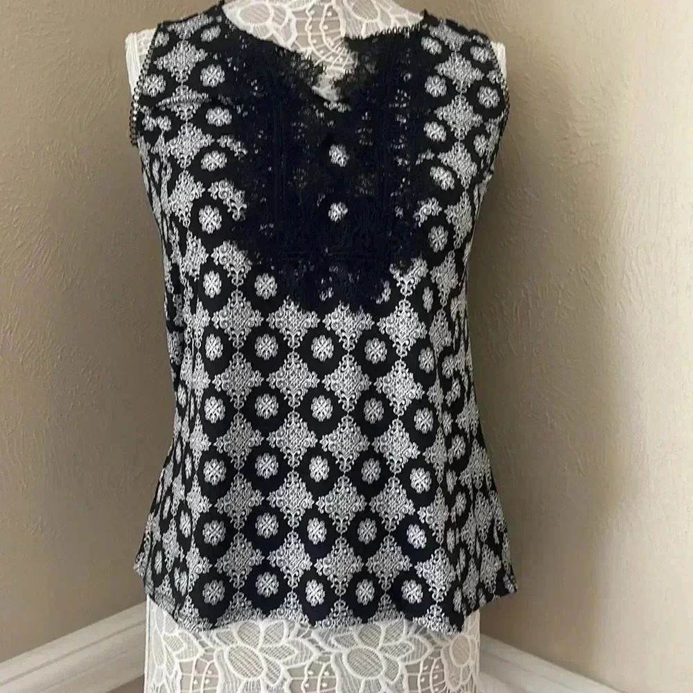 NWT - Roz & Ali shell top